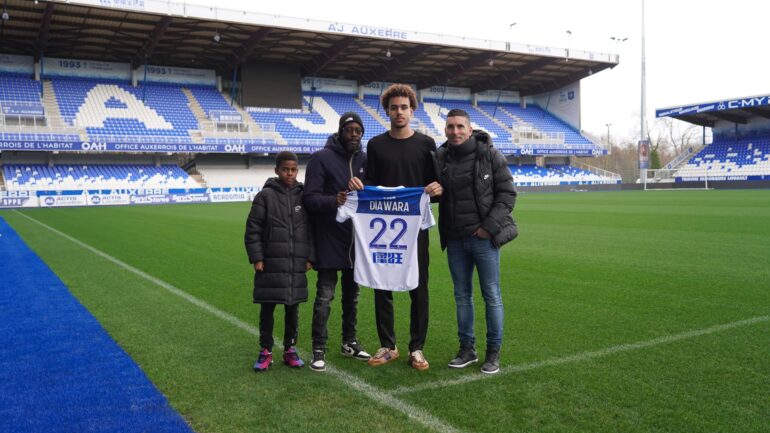 Formé à l'OL jusqu'à la saison dernière, Tidiane Diawara a signé avec l'AJ Auxerre