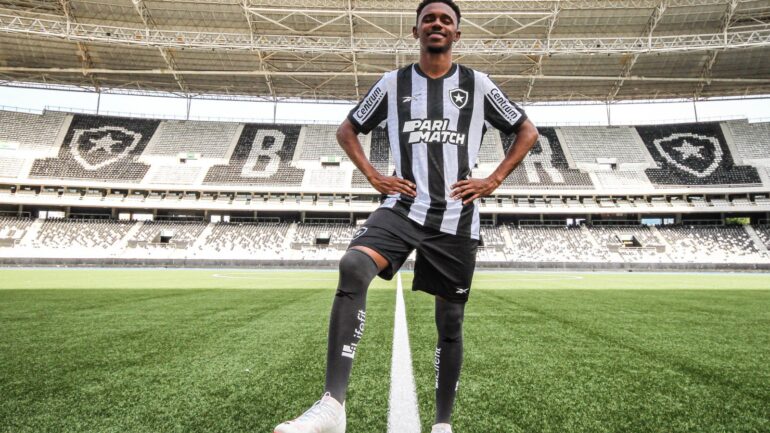 Jeffinho prêté à Botafogo