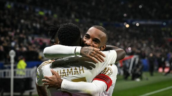 Alexandre Lacazette buteur lors d'OL - OM