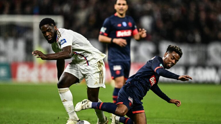 Orel Mangala (OL) contre André Gomes (Lille)