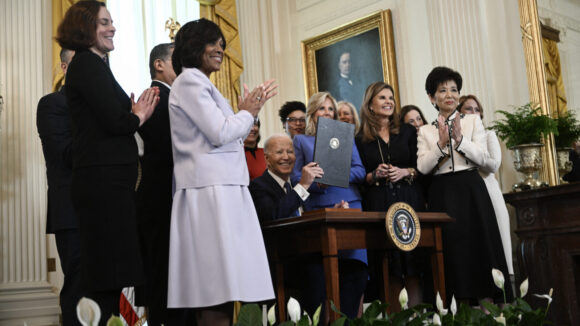 Michele Kang reçue par le président Biden à la Maison Blanche