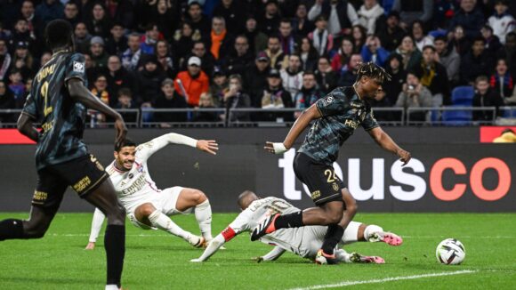 Henrique et Alexandre Lacazette lors d'OL - Reims