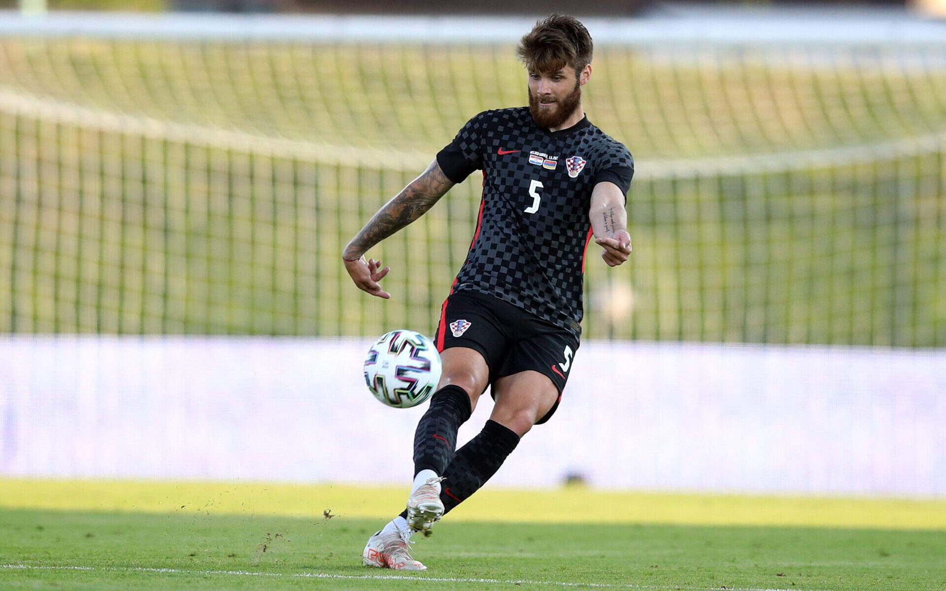 Commentaires sur OL - Mercato : l’avenir incertain de Caleta-Car à la Real Sociedad… par Interol