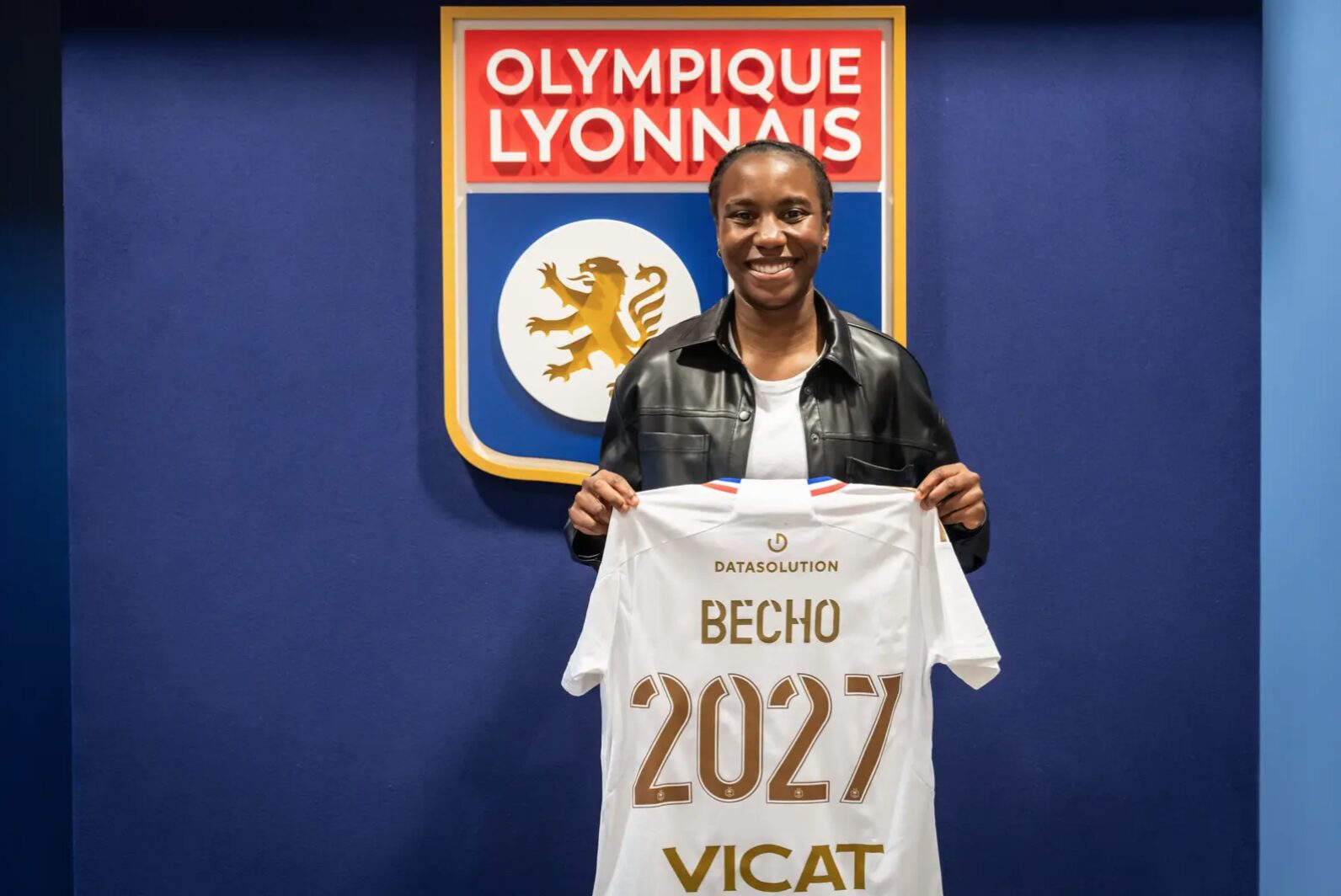 Vicki Becho prolonge jusqu'en 2027 avec l'OL