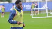 Orel Mangala à l'entraînement de l'OL