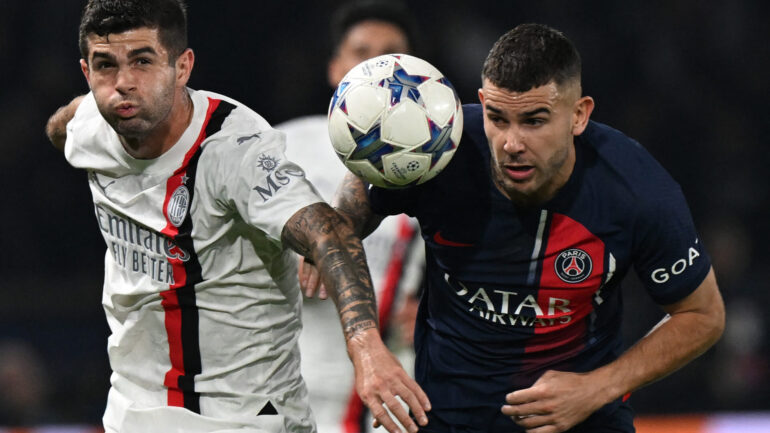 Lucas Hernandez (PSG) face à Christian Pulisic (AC Milan)