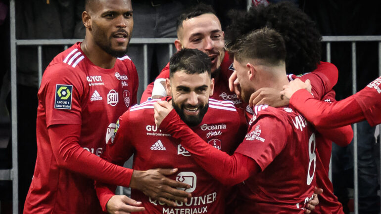 Romain Del Castillo buteur avec Brest.