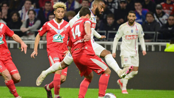 Alexandre Lacazette lors d'OL - Valenciennes