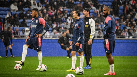 Corentin Tolisso, Maxence Caqueret et Alexandre Lacazette avant OL - Monaco