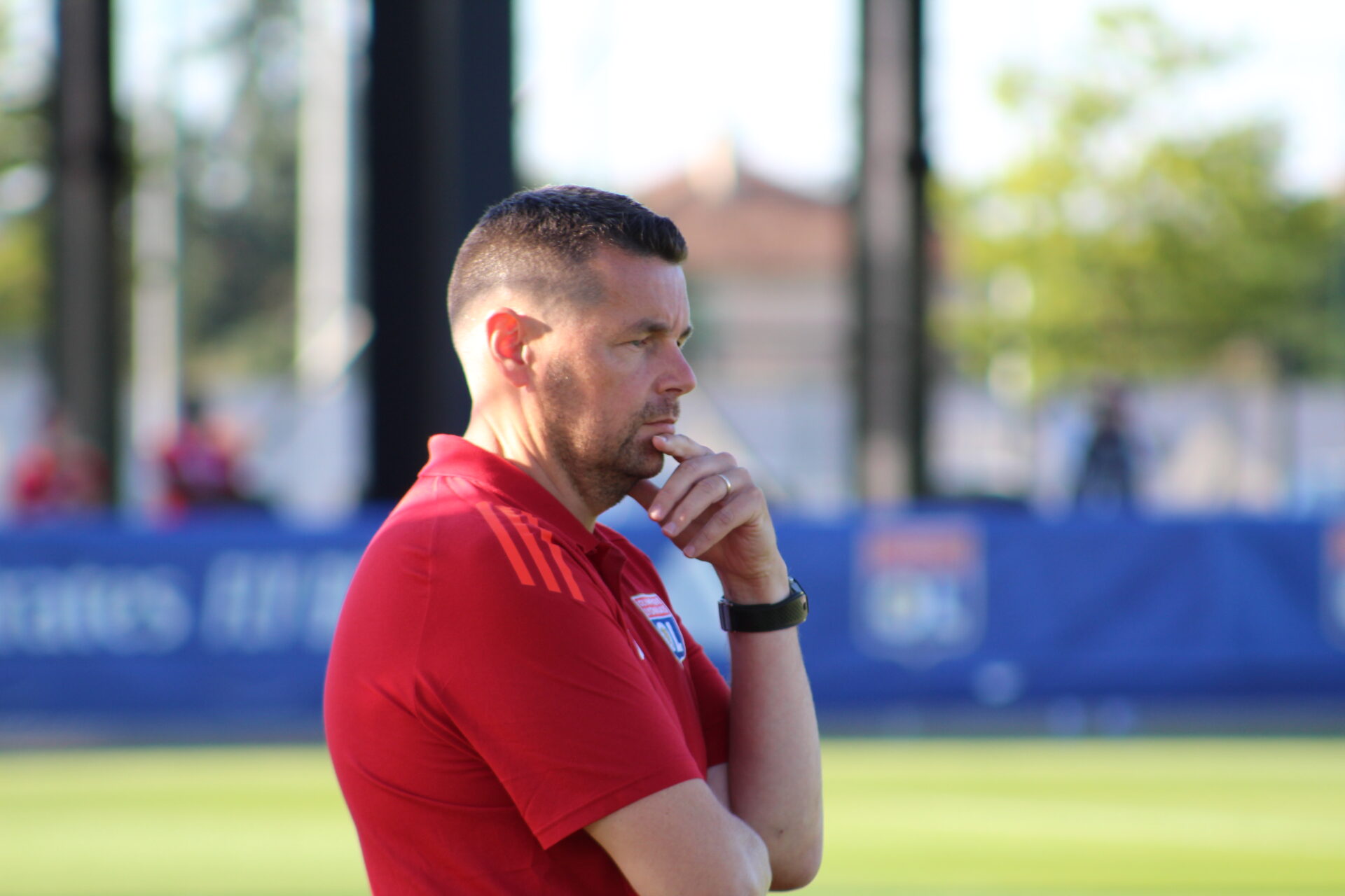 Pourquoi Pierre Sage (Lens) n'a pas insisté avec son système préférentiel à l'OL