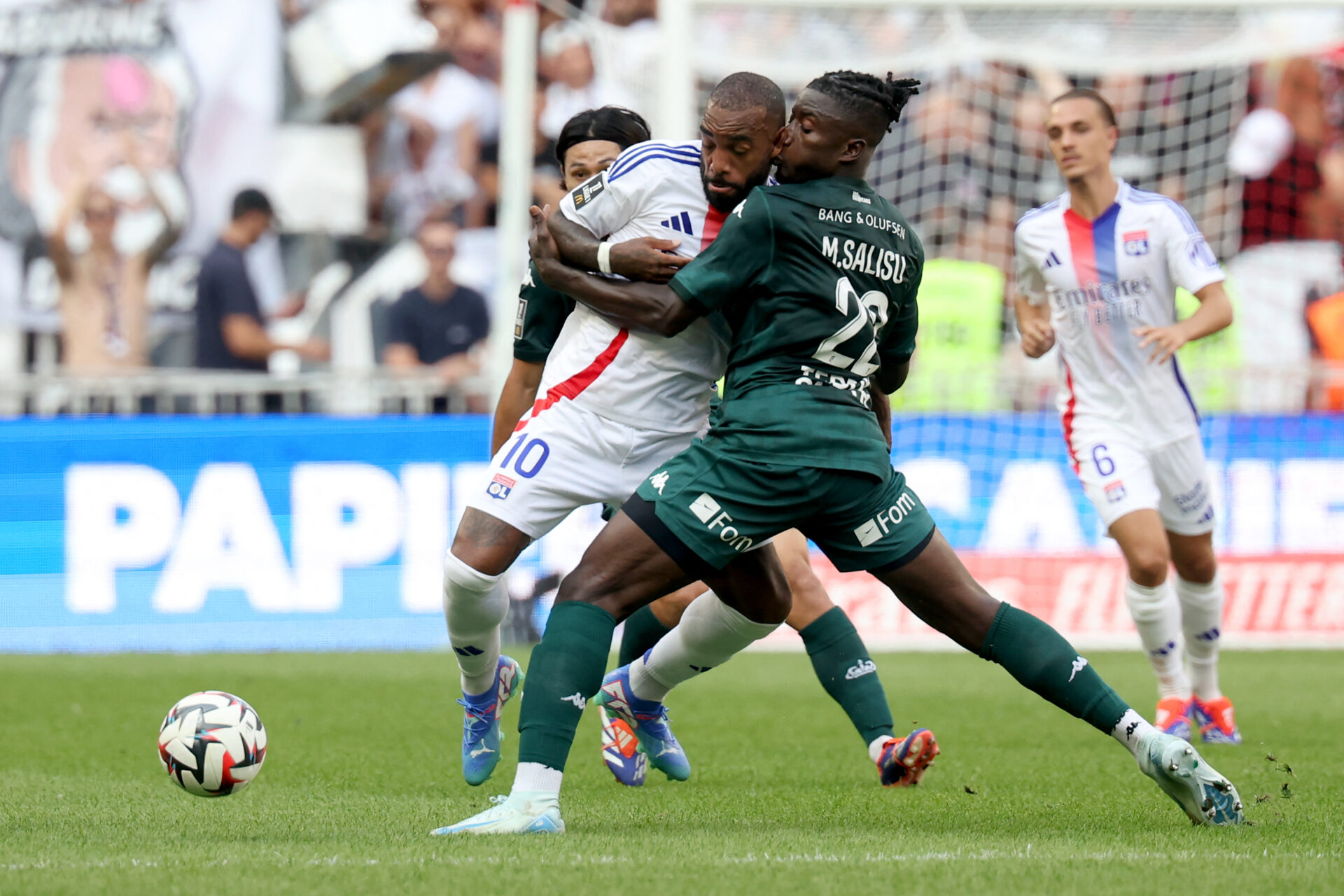 Alexandre Lacazette lors d'OL - Monaco
