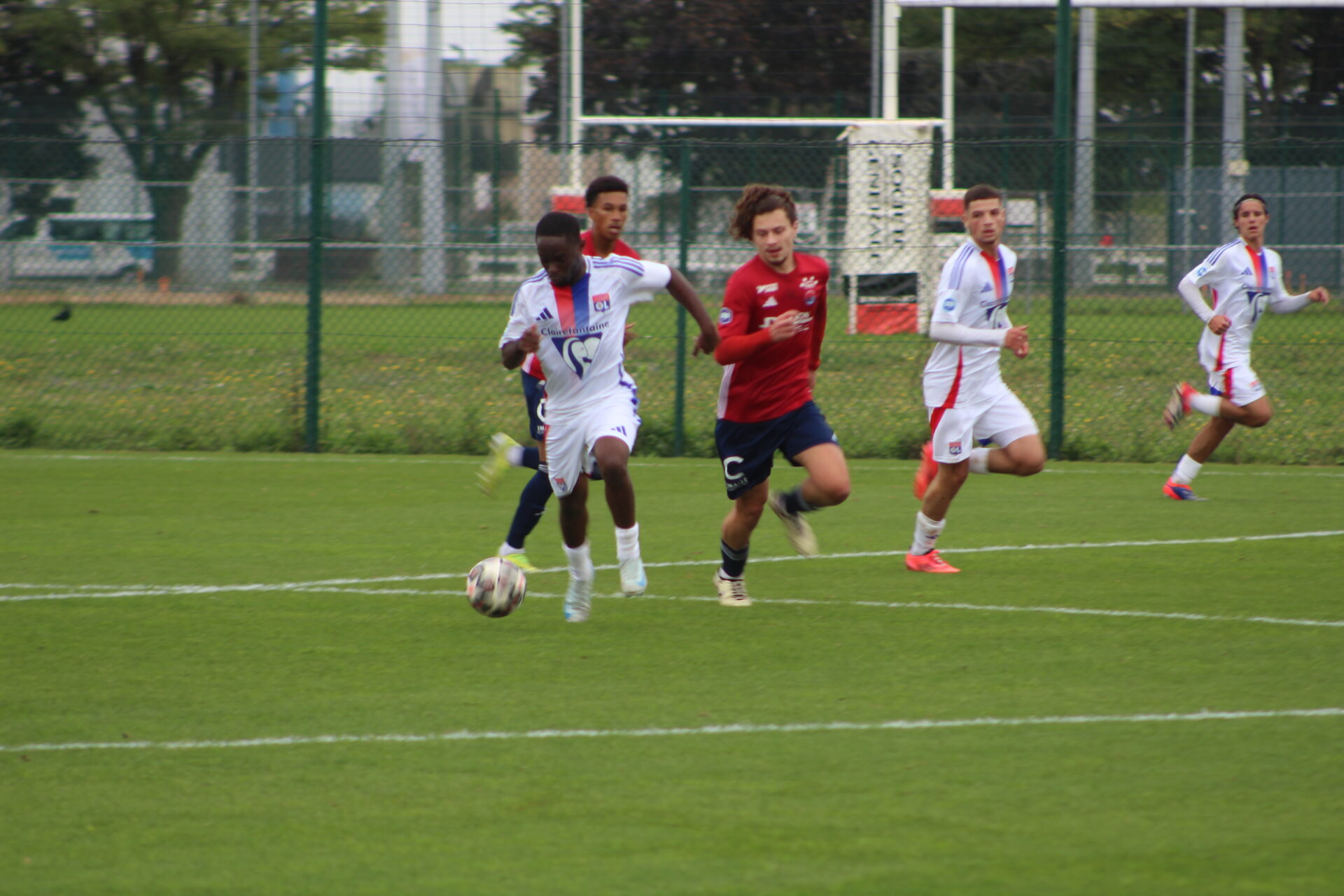 Bryan Meyo et Daryl Benlahlou lors du match U19 OL - Andrézieux