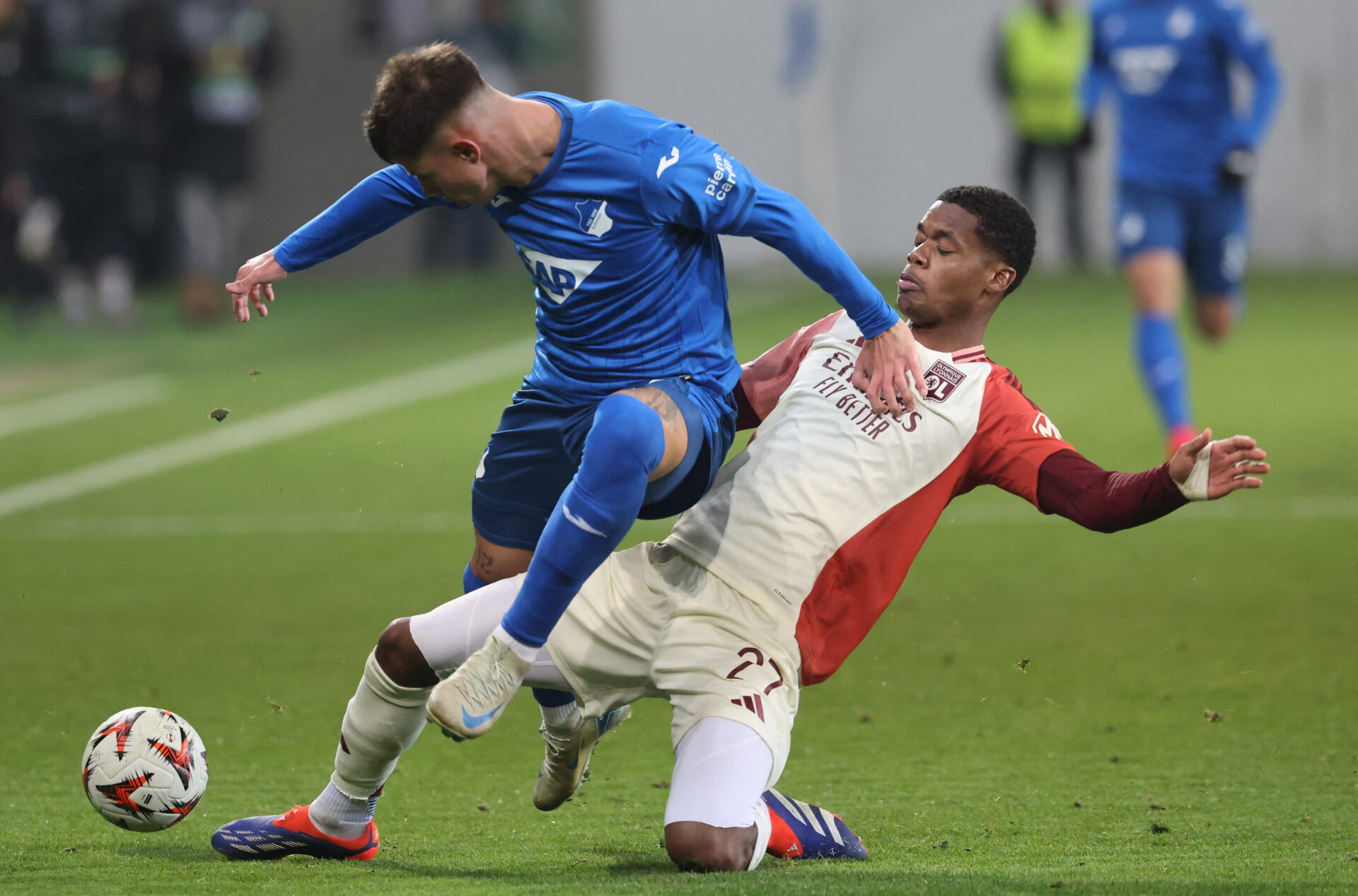 
		Commentaires sur Hoffenheim - OL : en deux ans, l'effectif lyonnais a bien changé par Dede Passion 69		