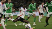 Saël Kumbedi lors du derby ASSE - OL