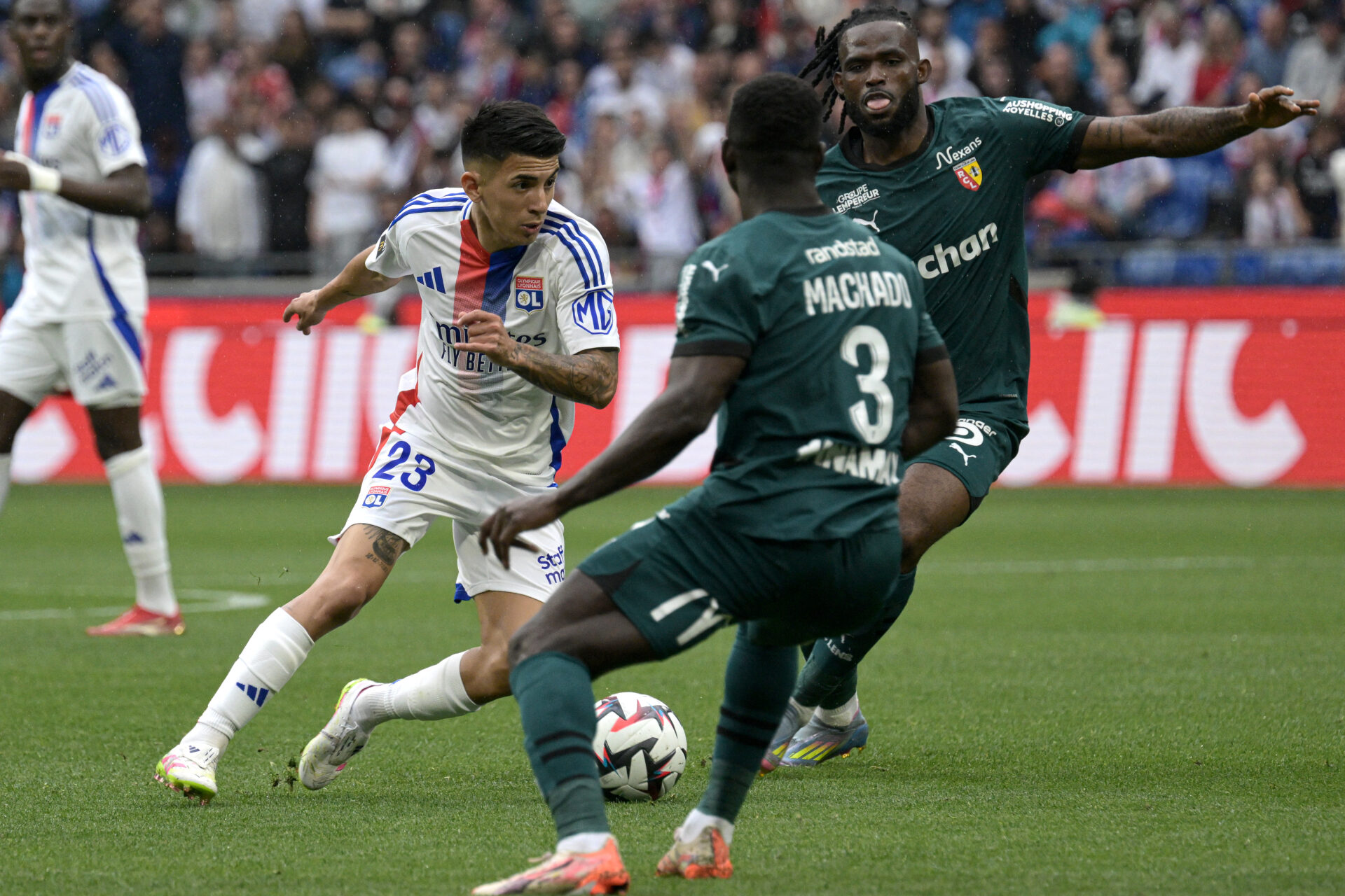 Thiago Almada lors d'OL - Lens.