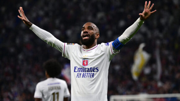 Alexandre Lacazette après son 200e but avec l'OL contre Angers