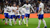 Alexandre Lacazette lors d'OL - Angers