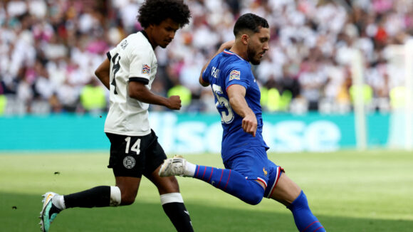 Karim Adeyemi (Allemagne) et Rayan Cherki (France)