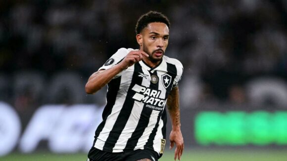 Vitinho, défenseur de Botafogo