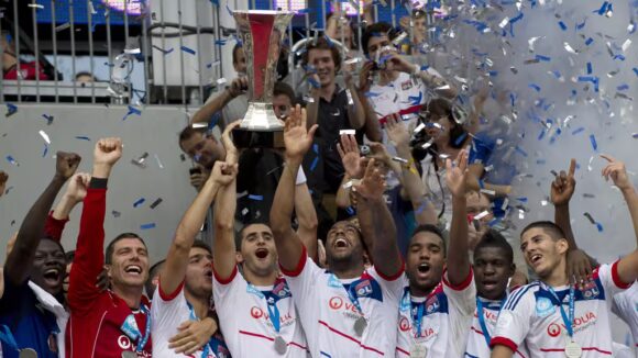 Les joueurs de l'OL ont gagné le Trophée des champions en 2013