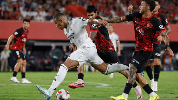 Kylian Mbappé (Real Madrid) face aux joueurs de Majorque
