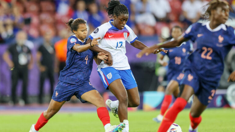 Alice Sombath avec la France contre l'Angleterre