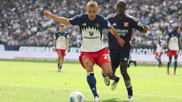 Saël Kumbedi lors de Hambourg - OL