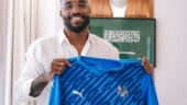 Alexandre Lacazette a signé deux ans au Neom SC