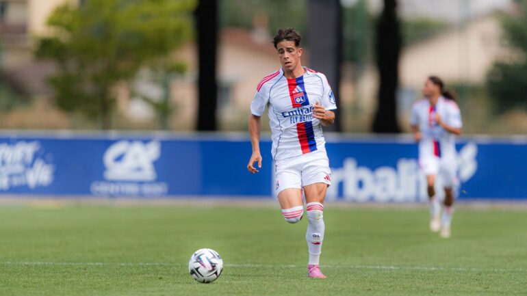 Afonso Moreira pour sa première avec l'OL contre le RWDM Brussels