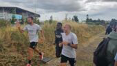 Orel Mangala avec Cédric Uras et Alexandre Fahri.