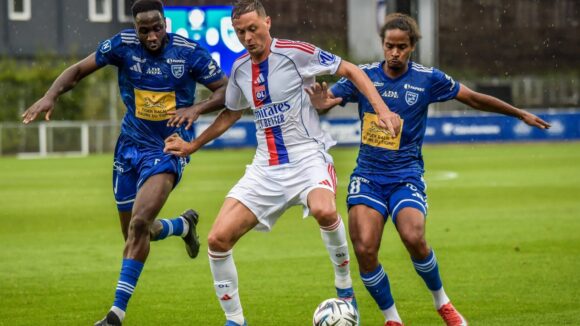 Matic (OL) face à Villefranche