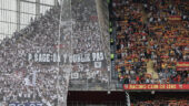 La banderole des supporters de l'OL pour Pierre Sage