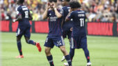 Georges Mikautadze après son but lors de Lens - OL