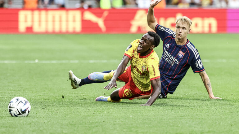 Adam Karabec lors de Lens - OL
