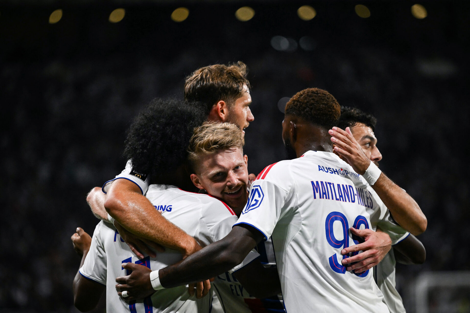 La joie des joueurs de l'OL contre Metz