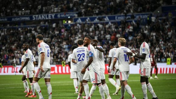 La joie des joueurs de l'OL face à Metz.