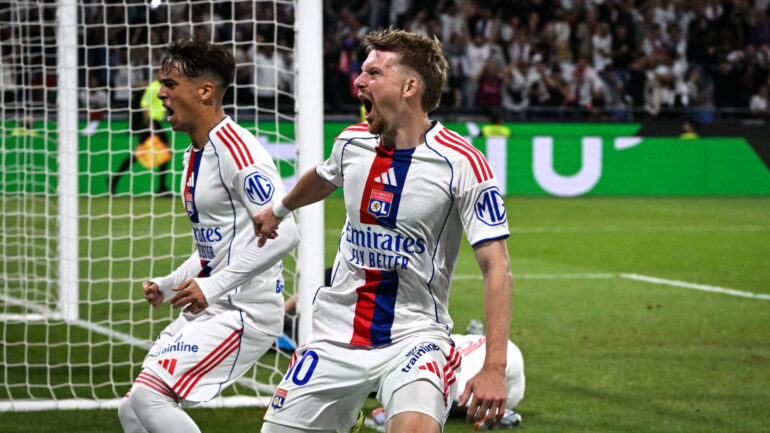 Pavel Sulc et Afonso Moreira (OL), face à l'OM