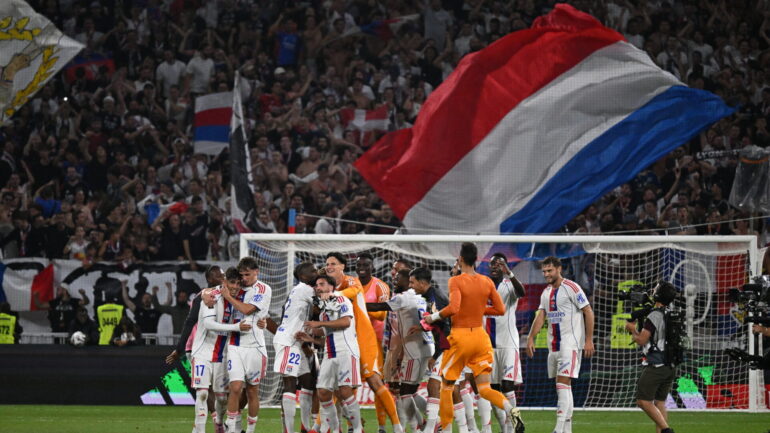 Les joueurs de l'OL après la victoire face à l'OM