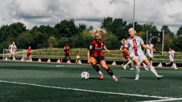 Sofie Svava contre Francfort