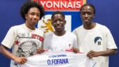 Ousmane Fofana avec son cousin Malick lors de sa signature à l'OL