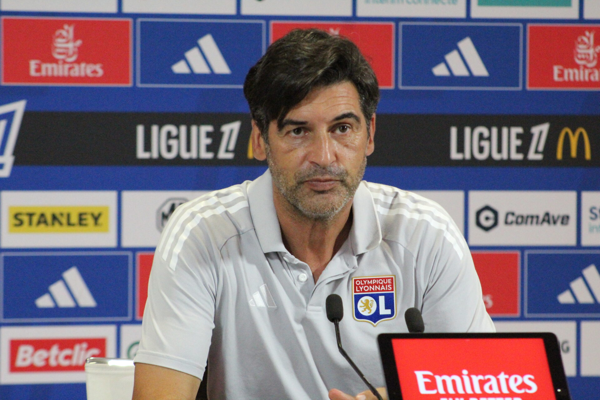 Commentaires sur OL : "On doit rester calmes et équilibrés", réclame Paulo Fonseca par Interol