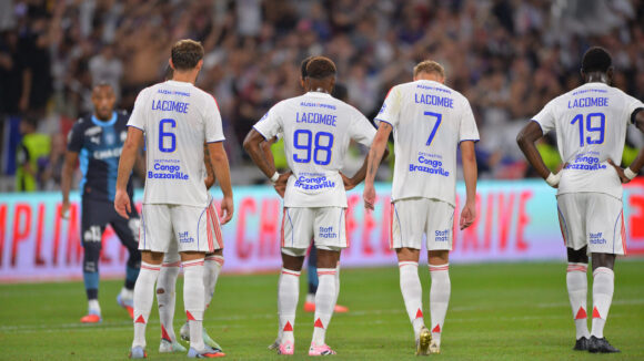 Les joueurs de l'OL ont rendu hommage à Lacombe face à l'OM