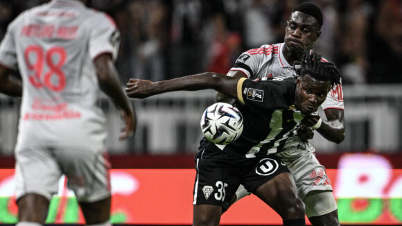 Moussa Niakhaté lors d'OL - Angers.