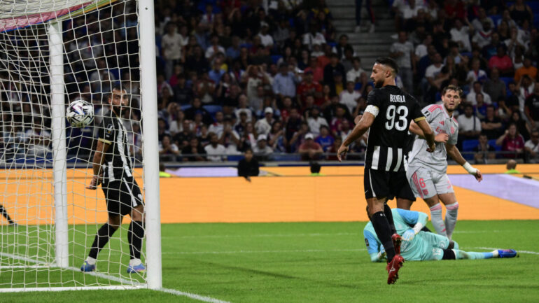 Tanner Tessmann buteur pour OL - Angers