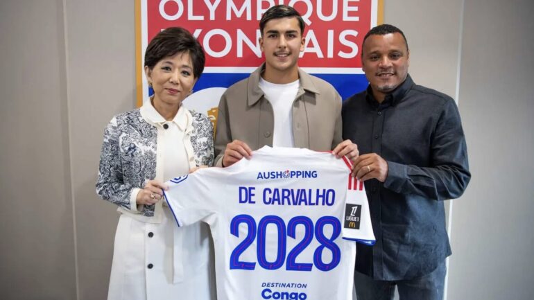 Mathys De Carvalho prolonge à l'OL