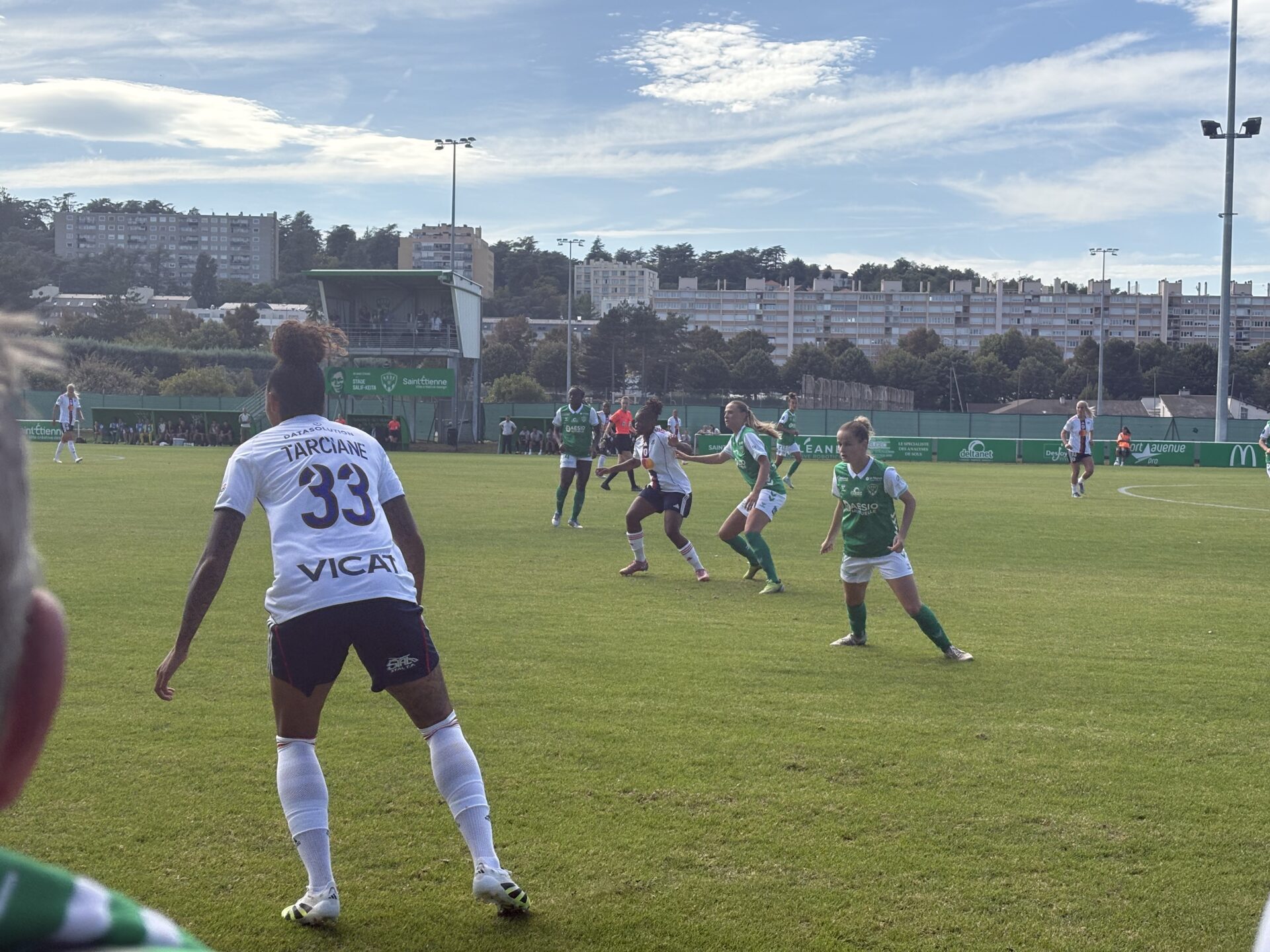 
		Commentaires sur D1 : OL Lyonnes - Saint-Étienne prévu le 8 février à 15 heures par undeuxtrois		