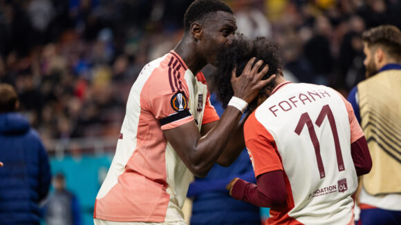 Moussa Niakhaté avec Malick Fofana lors de FCSB - OL