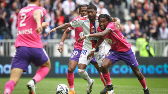 Ainsley Maitland-Niles lors d'OL - Toulouse