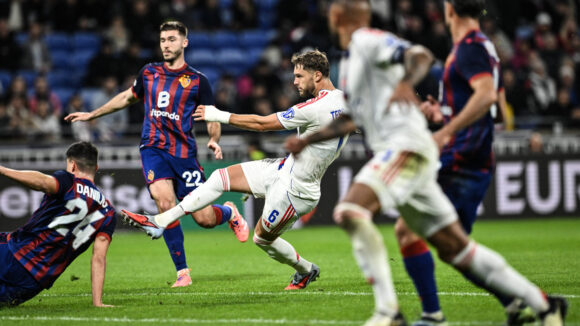 Tanner Tessmann lors d'OL - FC Bâle