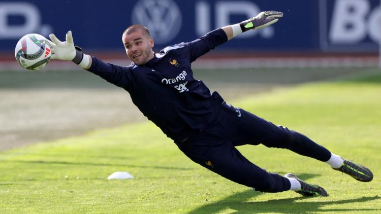 Lucas Chevalier, le numéro 2 des Bleus.